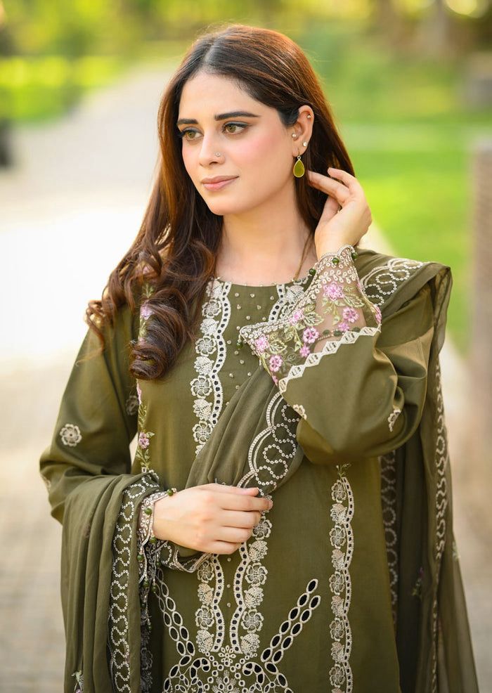 Libaas 2629 | Premium Chikankari Embroidered Airjet Lawn Suit with Chiffon Dupatta - BaBa Shee
